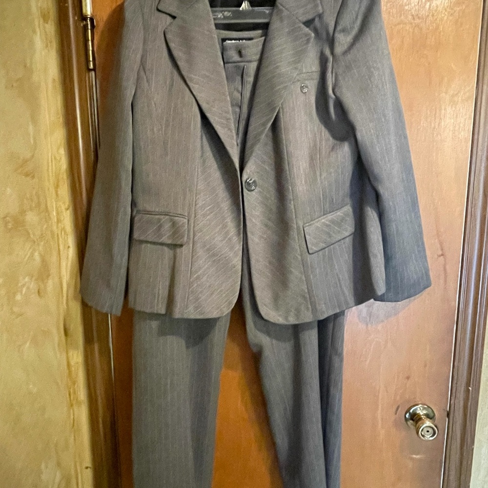 2 Piece Suit